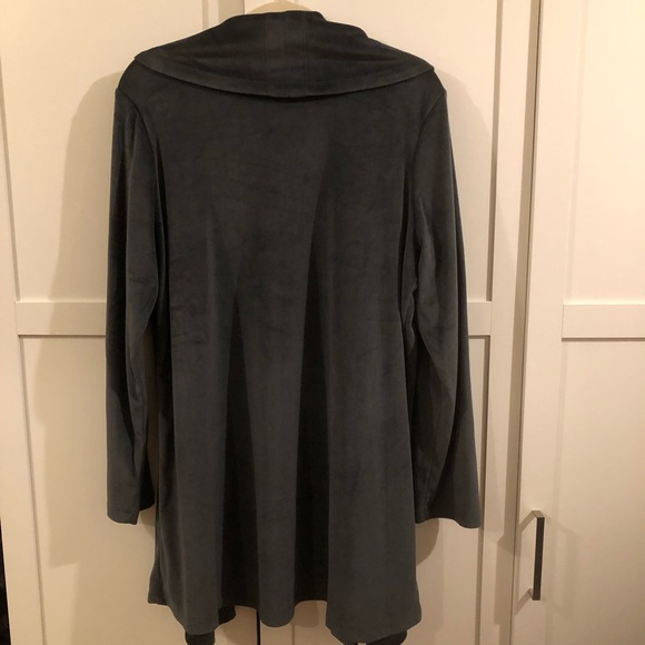 Rhonda Shear Loungewear Sweater NWOT - Picture 14 of 14